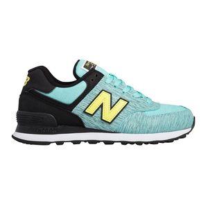 New Balance Tennis Shoes